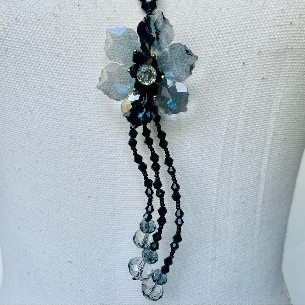 Elegant Black and Silver Glass Necklace